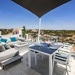Penthouse Milhafre *